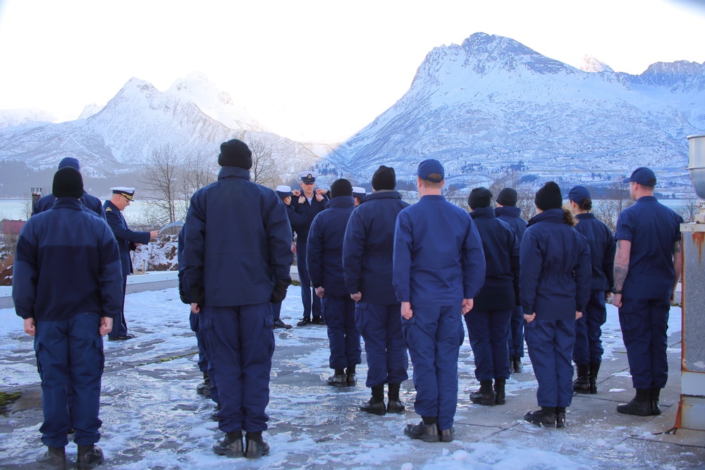 Petty Officer Second Class Andrew Gerber receives advancement