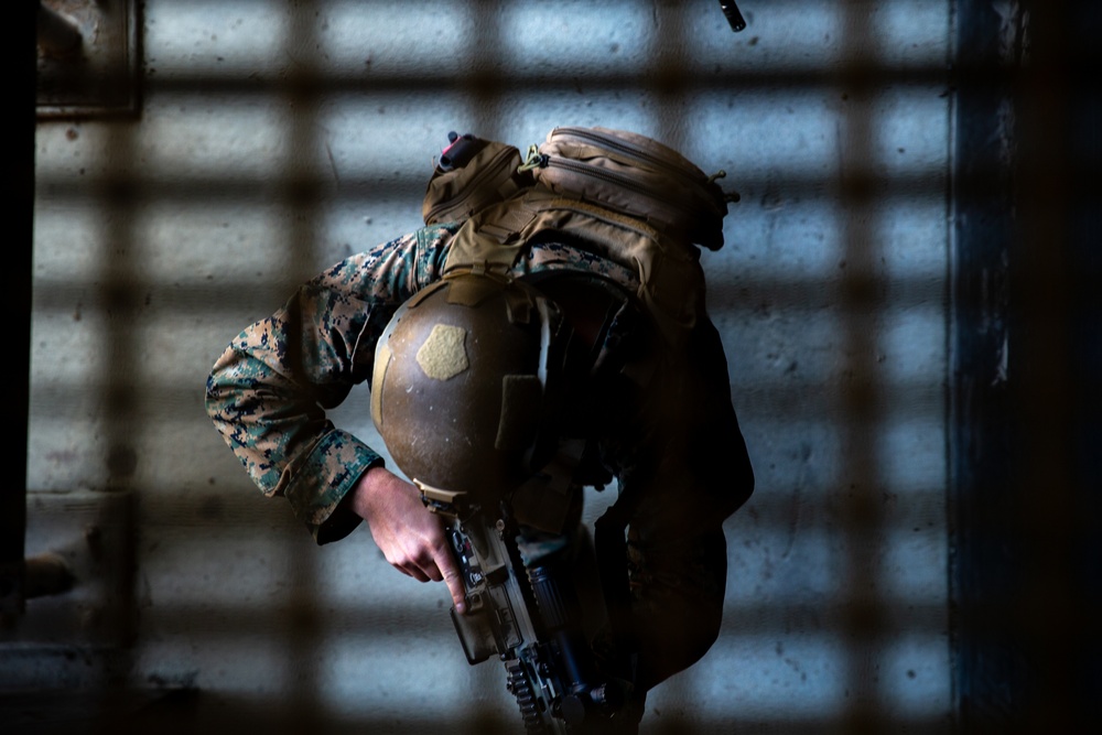 KMEP 23.1: U.S. Marines conduct close-quarters combat training