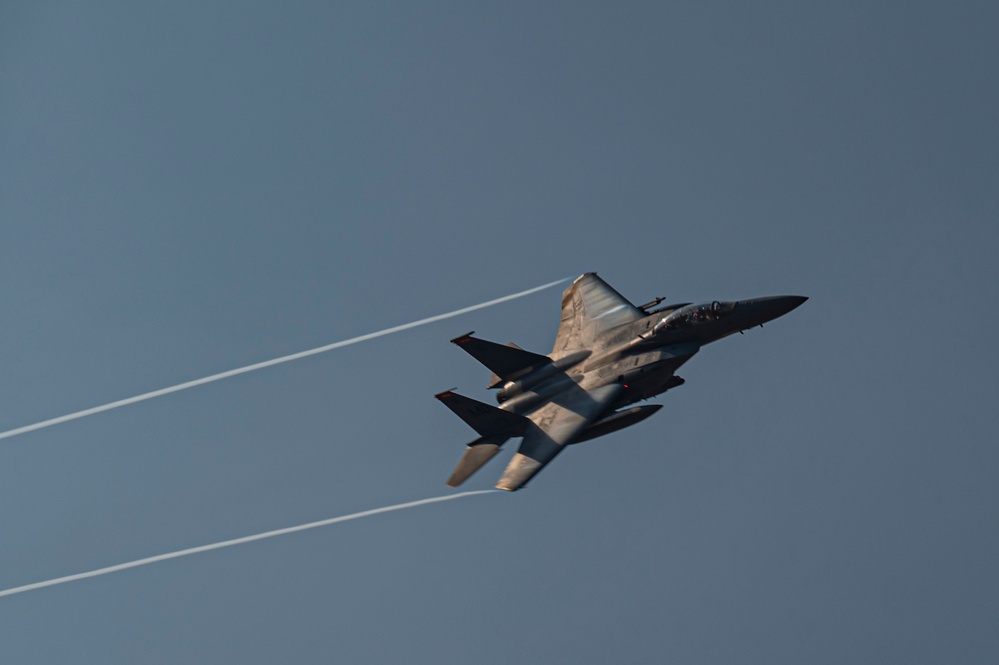 HH60Gs and F15Es conduct combat training