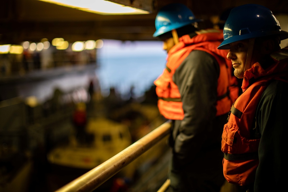 USS BATAAN SAILORS CONDUCT WELL DECK OPERATIONS