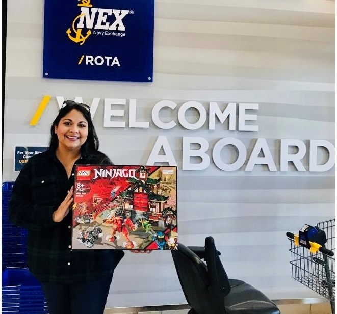 NEX surprises and delights customers this holiday season