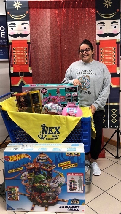 NEX surprises and delights customers this holiday season