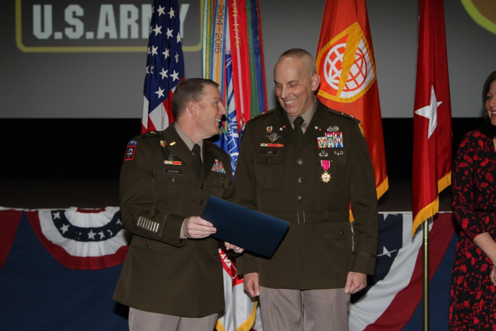 Col. Scott Bird, NETCOM Deputy Commander for Operations, (DCO) shares a has a word with NETCOM Commanding General, Maj. Gen. Christopher Eubank.