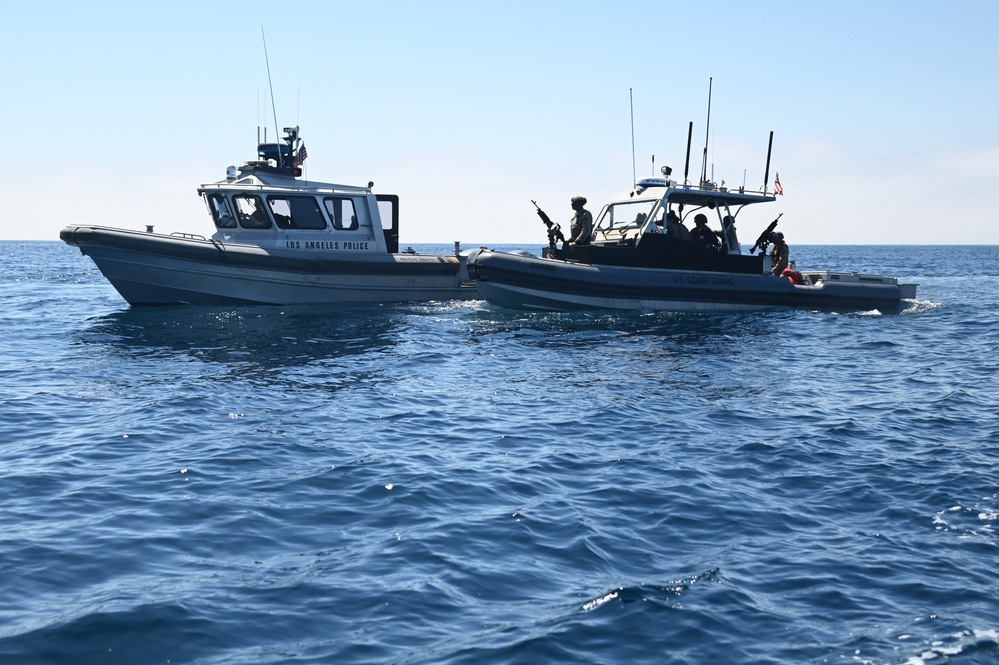 U.S. Coast Guard Port Security Unit participates in Exercise Resolute Hunter