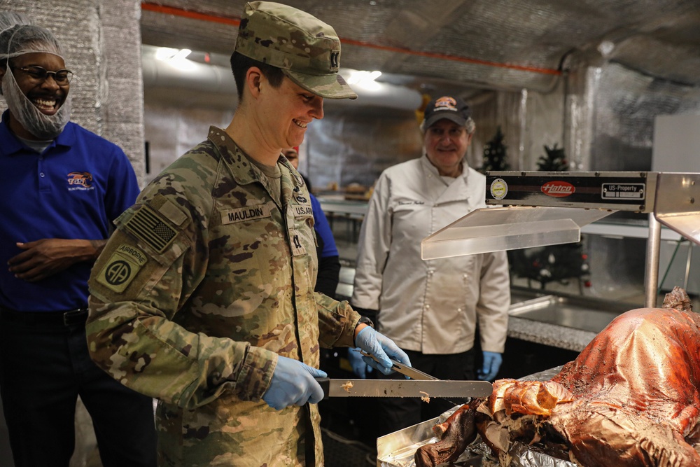 101st Airborne Division Christmas Meal