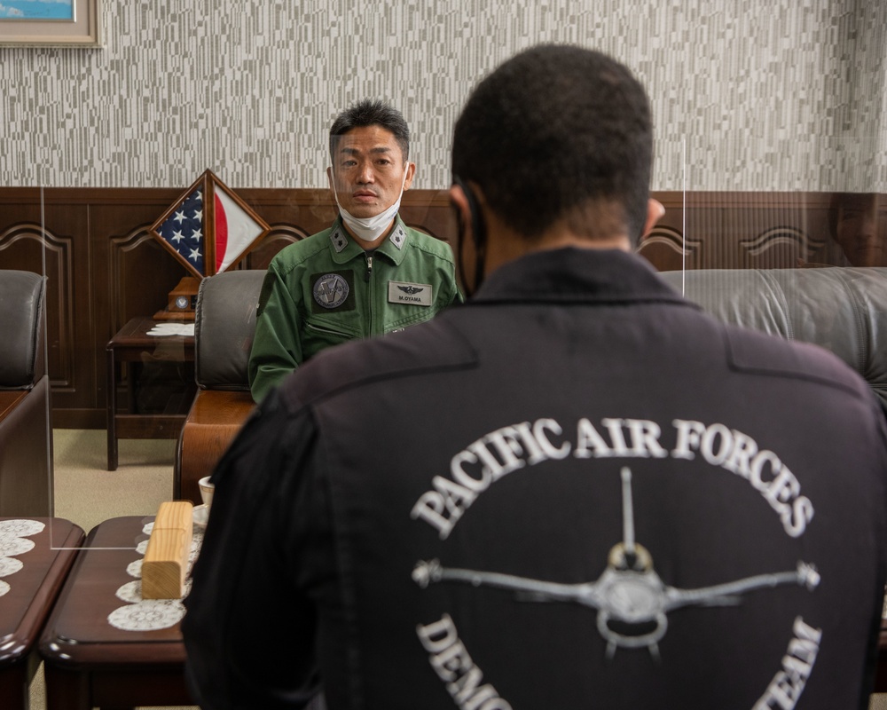 PACAF F-16 Demo Team participates in Nyutabaru Air Festival