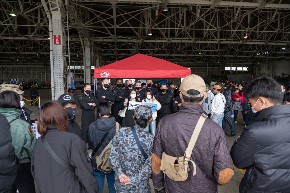 PACAF F-16 Demo Team participates in Nyutabaru Air Festival