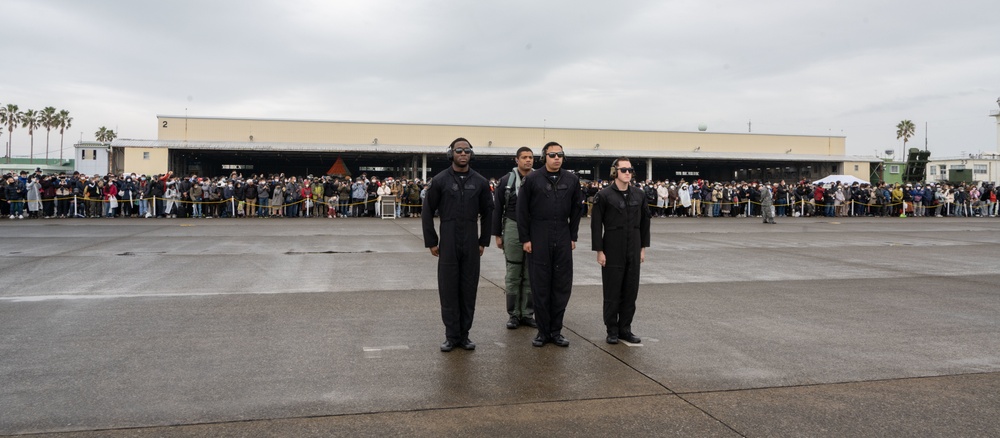 PACAF F-16 Demo Team participates in Nyutabaru Air Festival