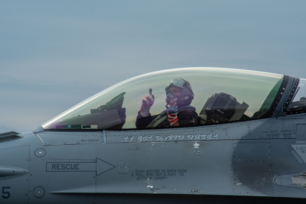 PACAF F-16 Demo Team participates in Nyutabaru Air Festival