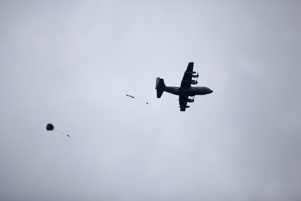 10th SFG(A) Performs Airborne Jump