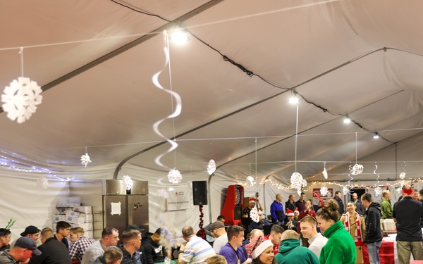 1 ID Brings Christmas to Poland