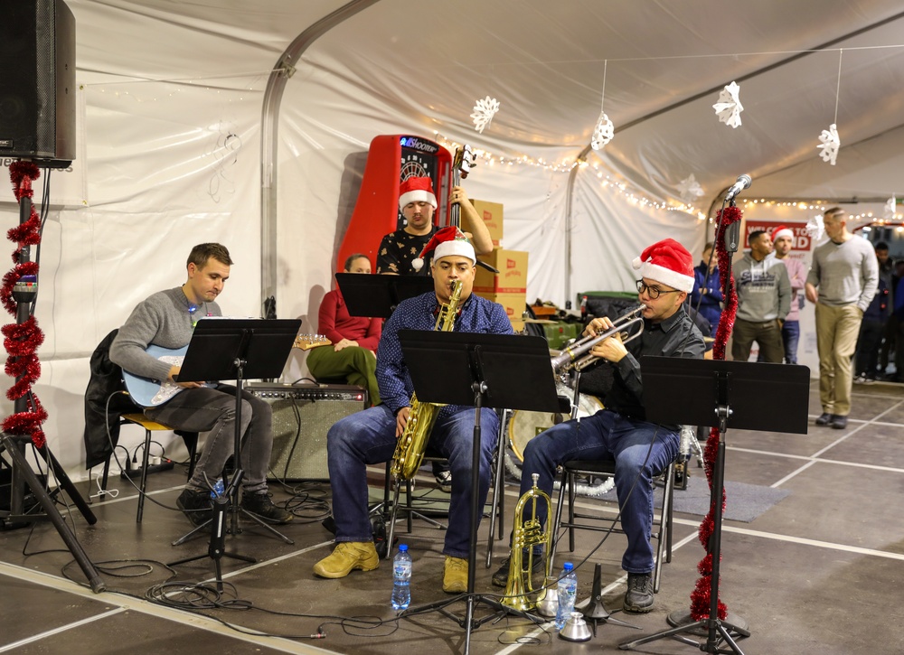 1 ID Brings Christmas to Poland 1 ID Brings Christmas to Poland