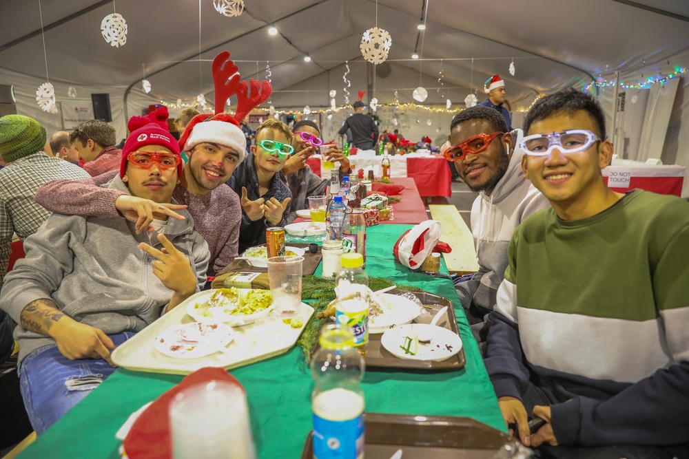 Santa Claus Brings Christmas Cheer to 1st Infantry Division