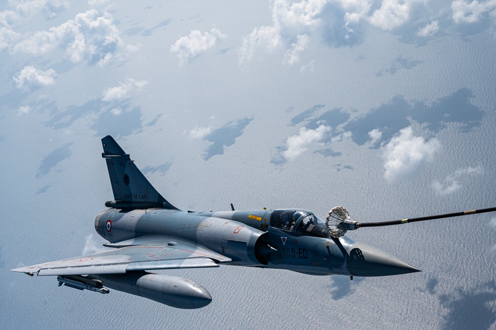 VMGR 252 conducts refueling operations in East Africa