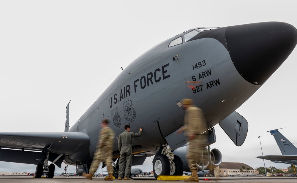 DVIDS - Images - 91st Air Refueling Squadron Provides Aerial Support To ...