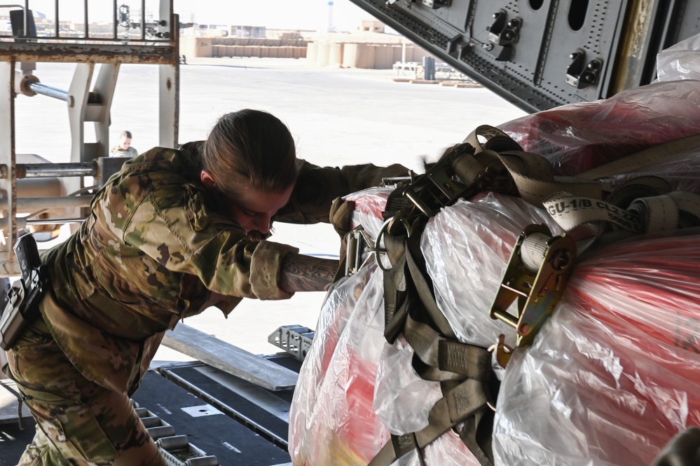 8th EAS female crew provide airlift, aeromedical evacuation support in CENTCOM AOR