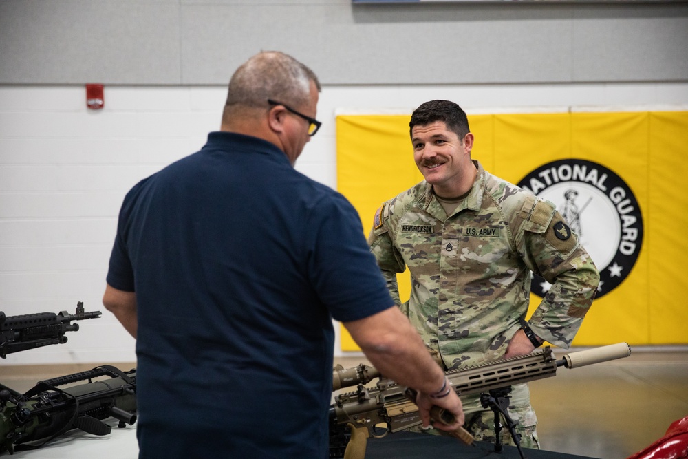 Iowa employers visit Iowa City National Guard facility