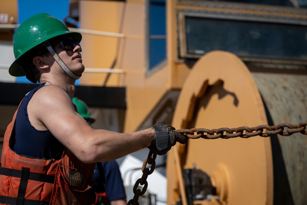 Coast Guard Cutter Elm sets buoys for San Francisco Fleet Week