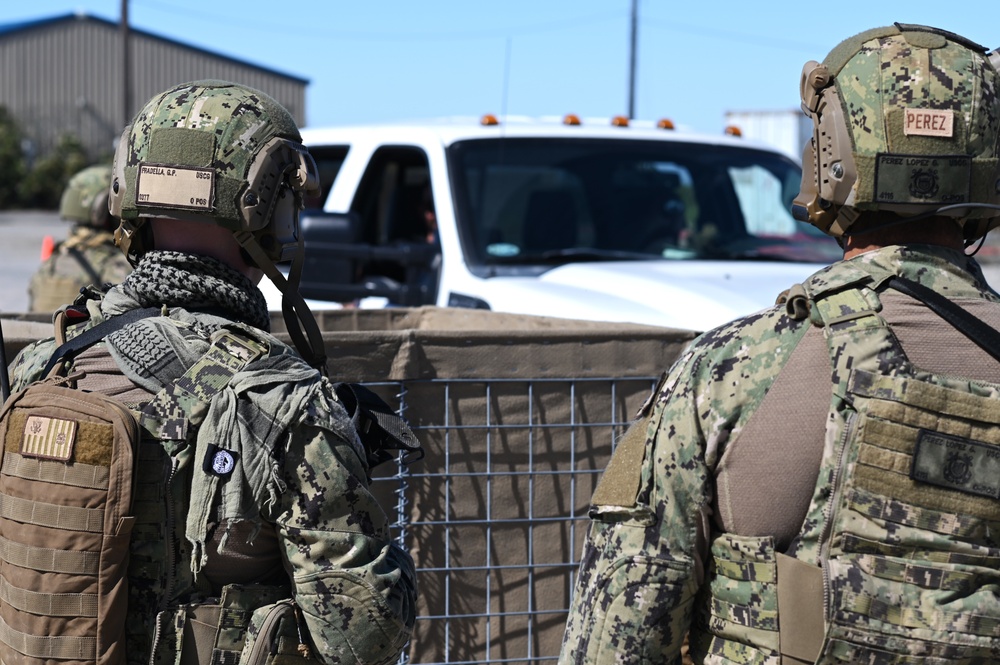 U.S. Coast Guard Port Security Unit participates in Exercise Resolute Hunter