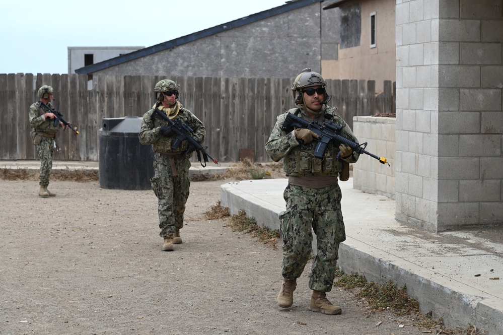 U.S. Coast Guard Port Security Unit participates in Exercise Resolute Hunter