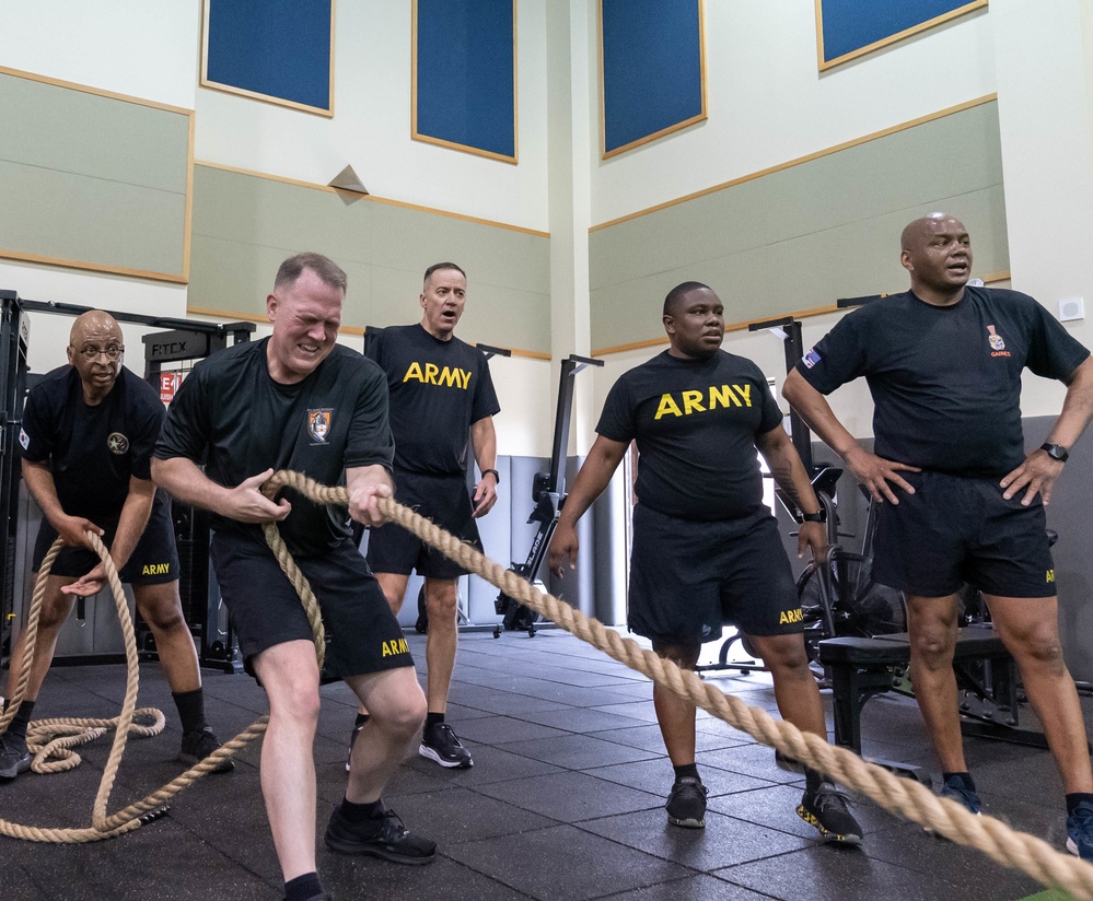 Physical Training with 1st Signal Brigade Command Teams