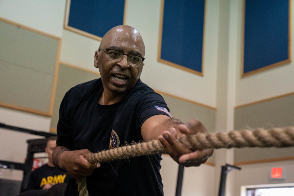 Physical Training with 1st Signal Brigade Command Teams