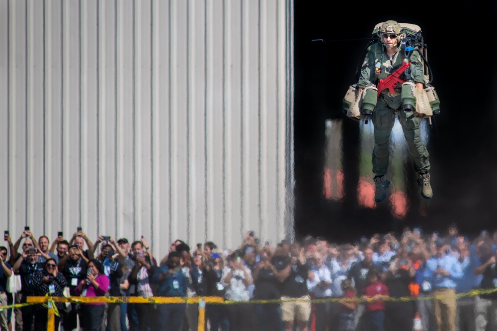 Fathomwerx Summit Event Features Jet Suit Demonstration