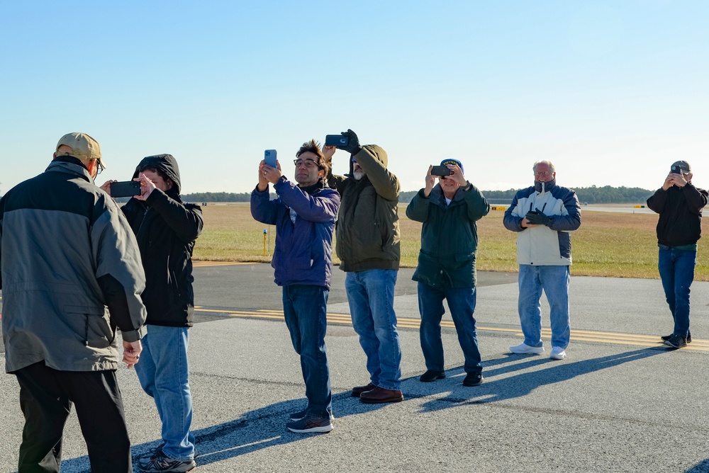 Retired 177th Fighter Wing Commander and Monmouth Area Flying Club Tours 177th Fighter Wing