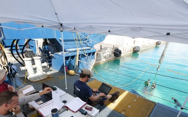 Carderock Engineer Supports Stability Tests for Deep Submergence Vehicle