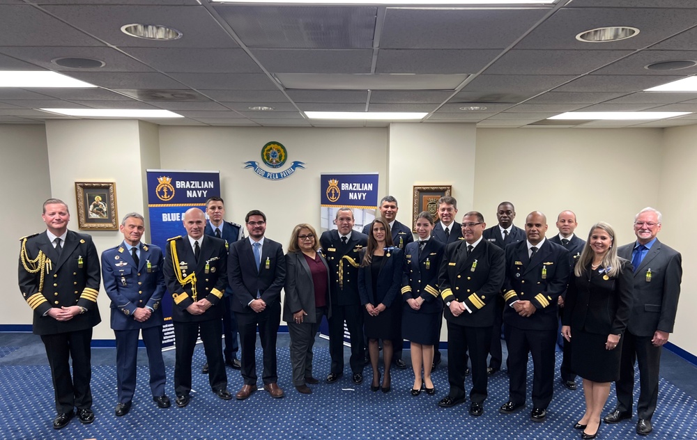 Awardees of the ‘Friend of the Navy’ and ‘Tamandare Merit Medal’ gather with the Brazilian Naval Attaché, Rear Admiral Rogerio Pinto Ferreira Rodrigues, after ceremony in Washington on Dec. 13.