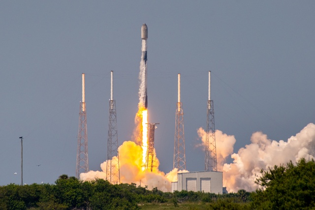 Starlink 4-27 Launch
