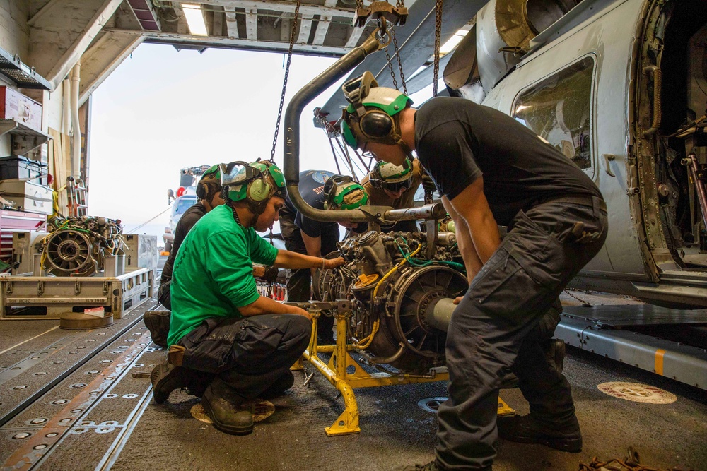 USS Leyte Gulf (CG 55) Daily Operations