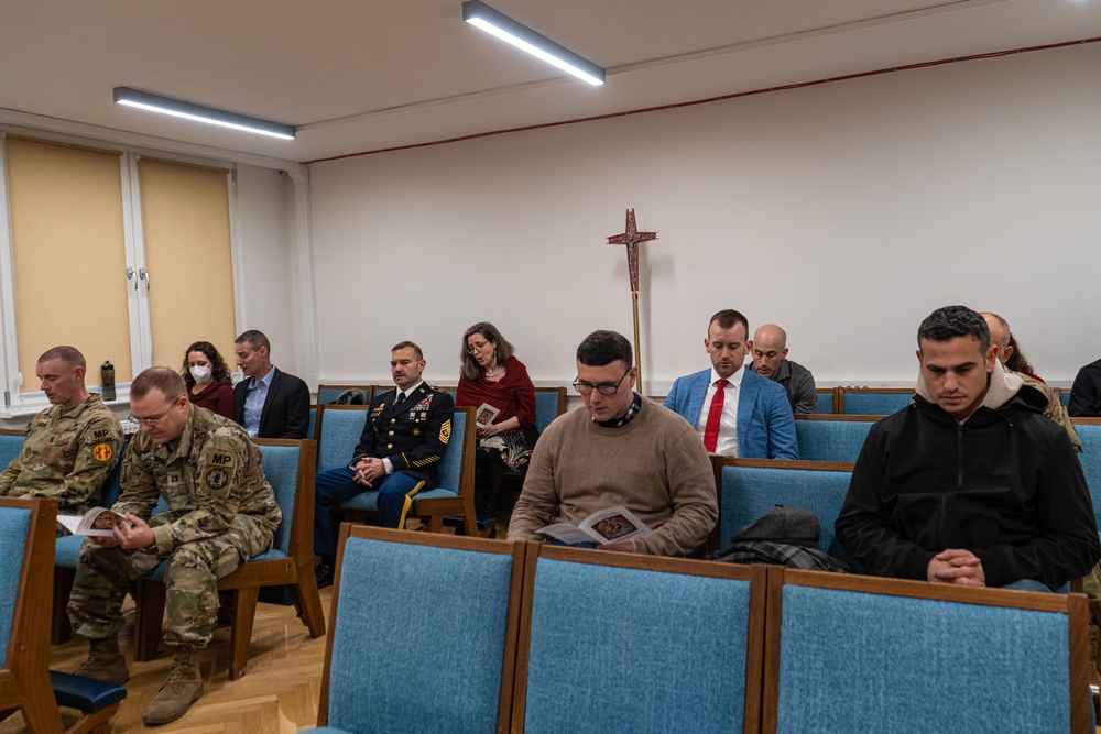 Archbishop Broglio conducts Christmas Mass with Soldiers in Poland