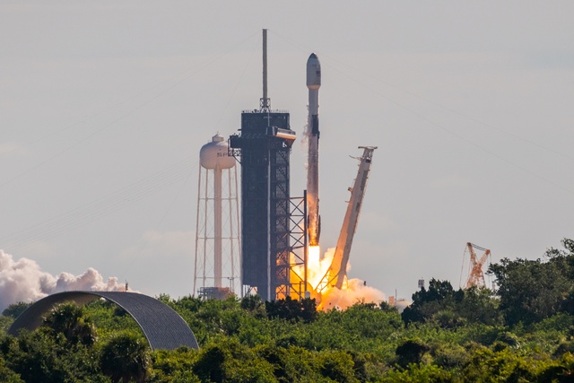 Starlink 4-25 Launch