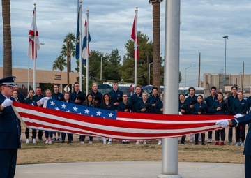 Luke AFB hosts All-American golfers