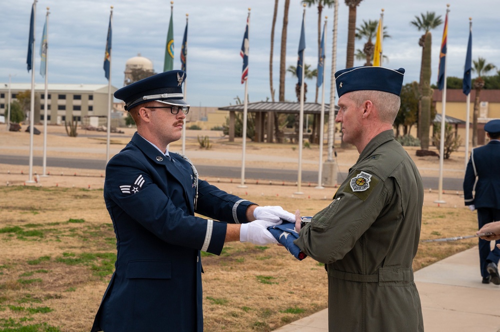 Luke AFB hosts All-American golfers
