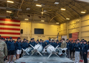 Luke AFB hosts All-American golfers