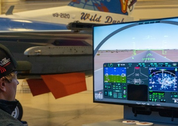 Luke AFB hosts All-American golfers