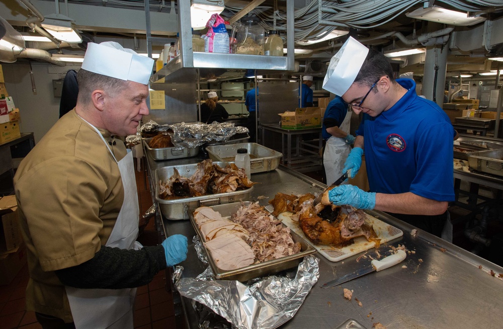 USS Ronald Reagan hosts a Christmas meal