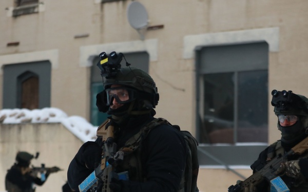 Spezialeinsatzkommandos train at JMRC