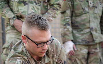 Soldiers train to save lives on the battlefield