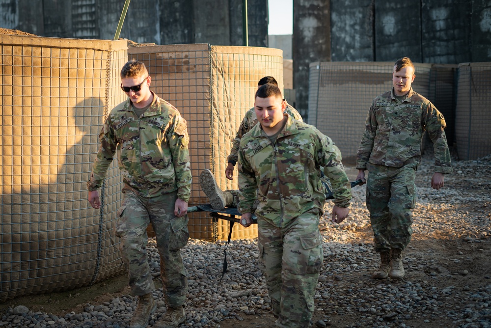 Soldiers train to save lives on the battlefield