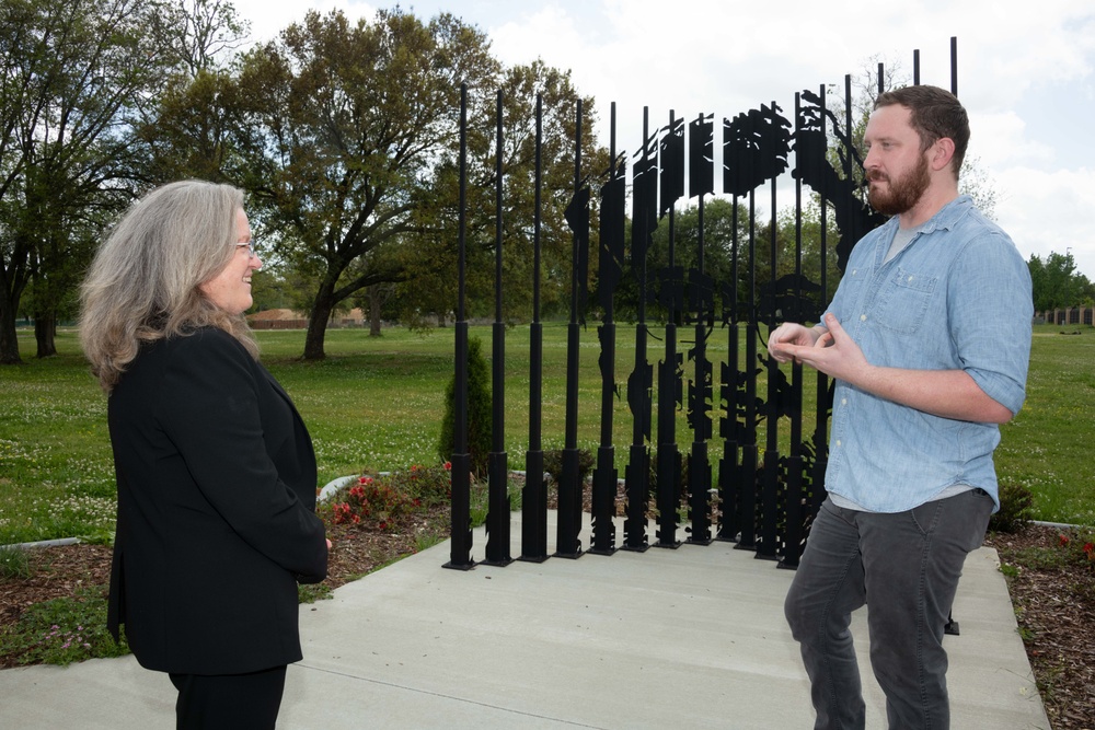 Nolta tours Maxwell's Parks memorial