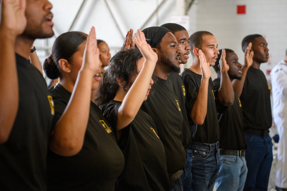 Miami Future Soldier Swear-In