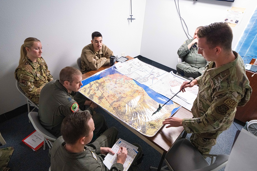 AMC course develops intelligence operators