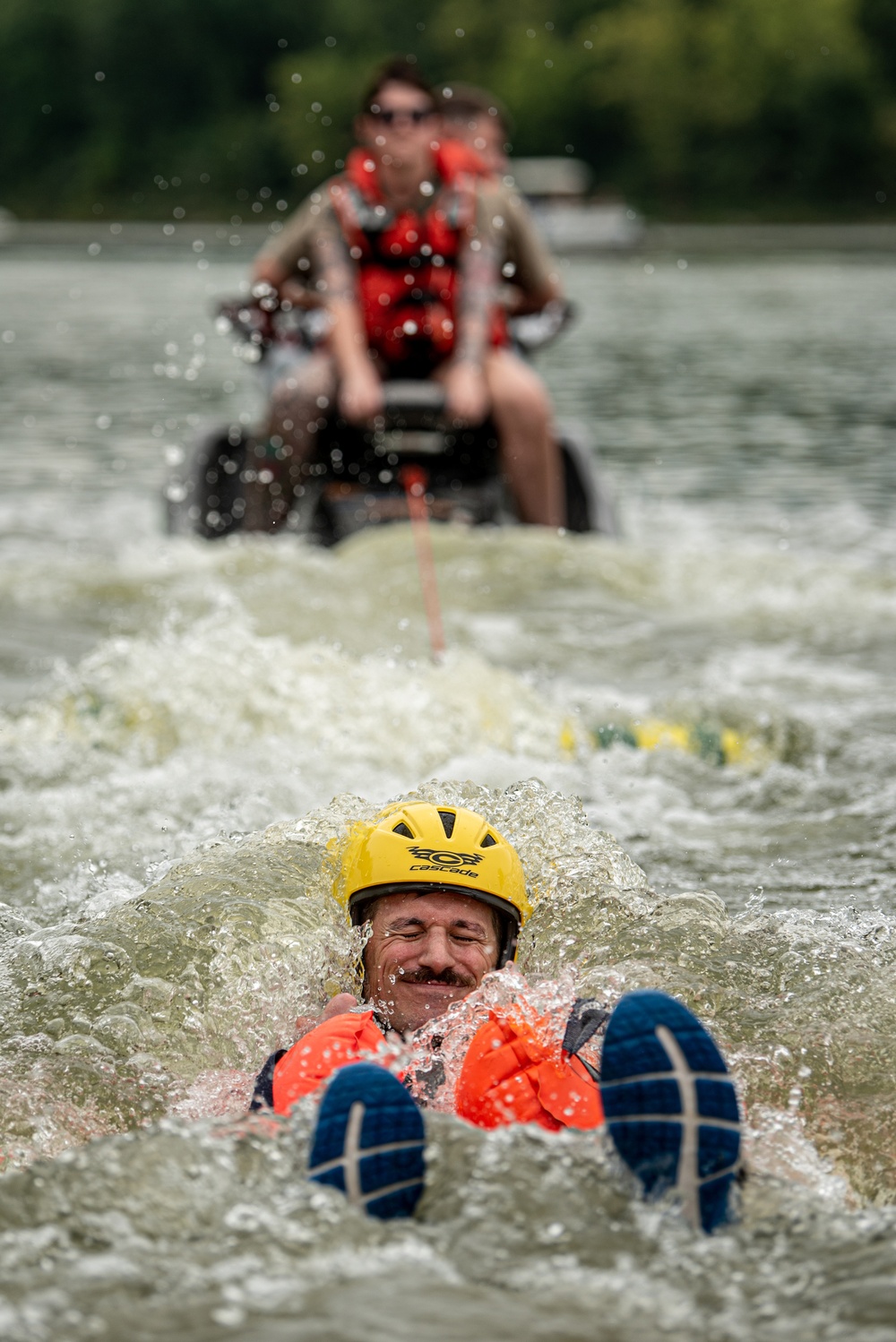 Kentucky Air Guardsmen train water survival skills