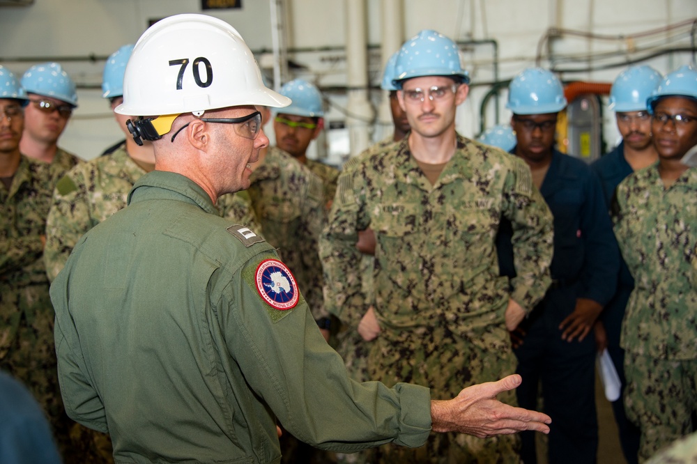 Sailors Serve Aboard USS Carl Vinson (CVN 70)