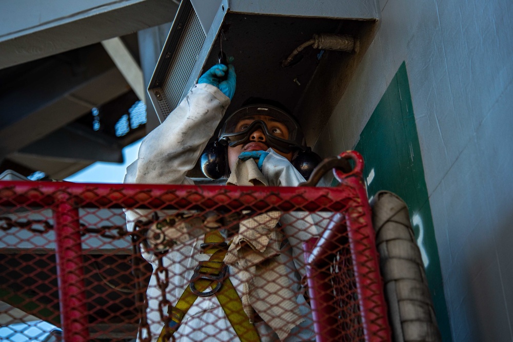 Sailors Serve Aboard USS Carl Vinson (CVN 70)