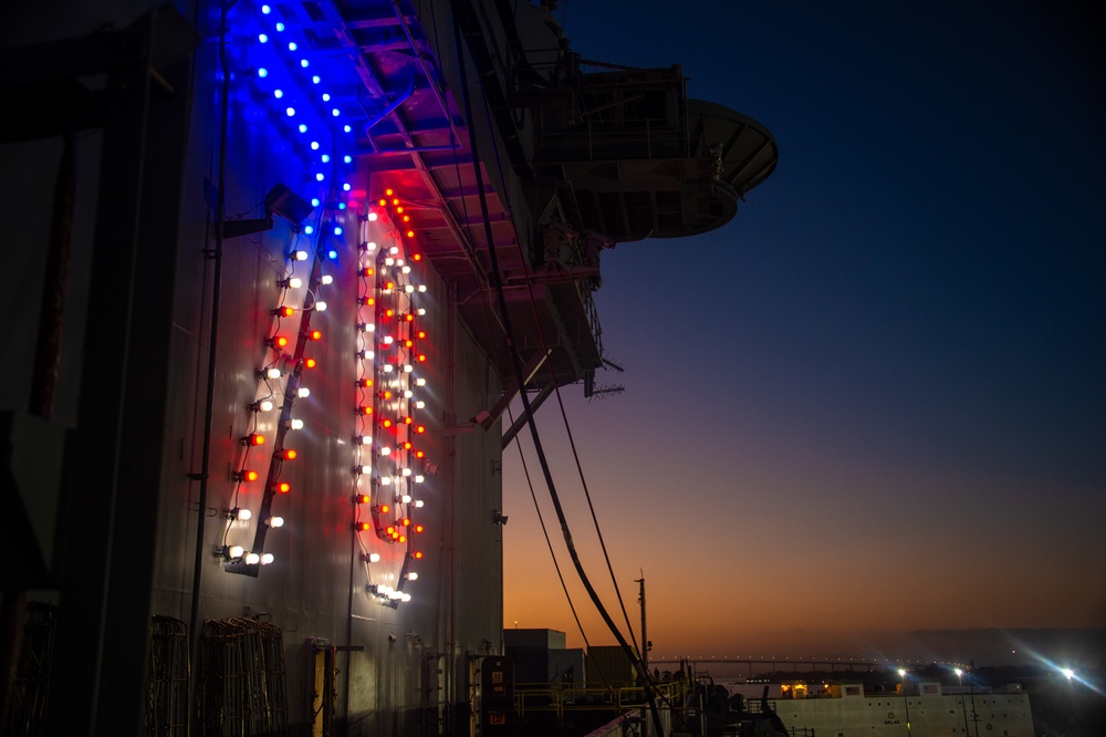 USS Carl Vinson (CVN 70) Island Lights