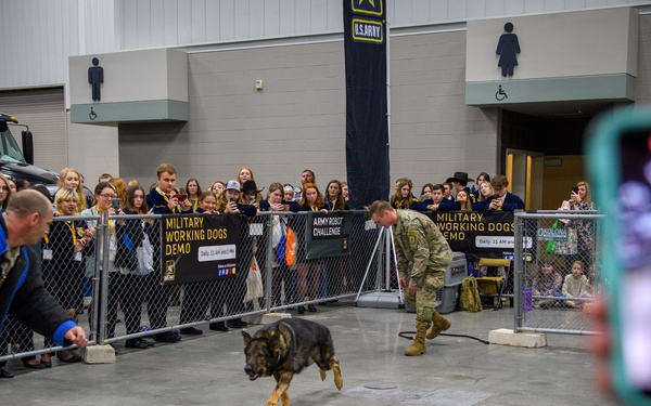 USAREC Soldier and K9 Atuk demonstration at FFA
